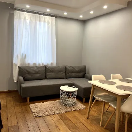 Apartment Tuwima 6 *